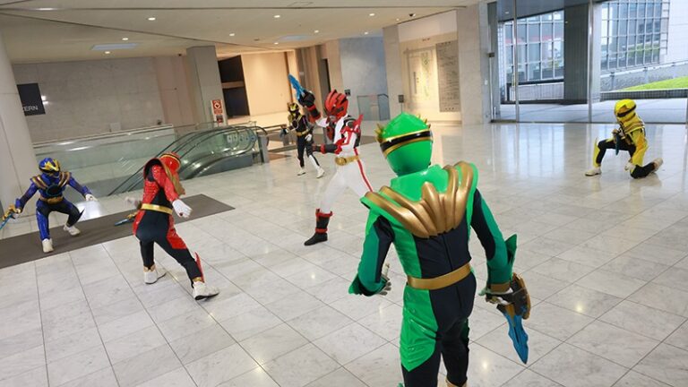 No.1 Sentai Gozyuger episode 27 Sub Indonesia
