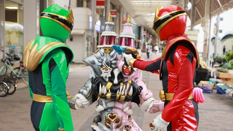 No.1 Sentai Gozyuger episode 32 Sub Indonesia